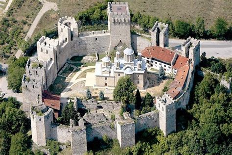 Visite privée en Serbie orientale: architecture médiévale, art et spiritualité , Belgrade