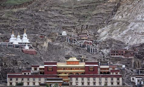 Sakya School of Tibetan Buddhism - Tibet Universal Travel