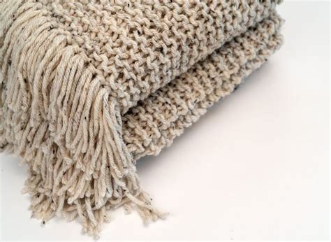 The Classic Chunky Knit Fringe Blanket Pattern by BrennaAnnHandmade - Hobium Blog | Knit throw ...