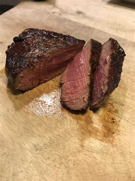 Medium rare 28 day dry aged fillet. : r/steak