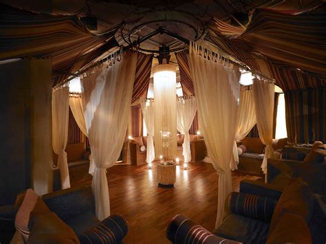 The Best Couples Spa Packages for Valentine's Day Pampering