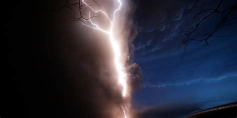 Philippines Taal volcano generates lightning: Here's what causes those stunning displays | Fox News