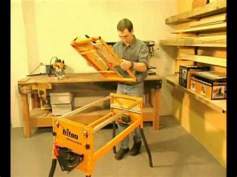 Triton RTA300 Router Table for 1/2" and 1/4" Routers - YouTube