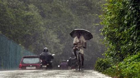 Monsoon set to hit Mumbai in next 48 hours, says IMD