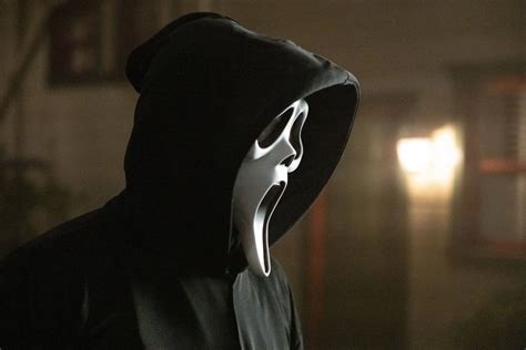 Download Ghostface Killer Scream 5 Wallpaper | Wallpapers.com