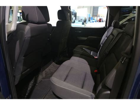 2018 Chevrolet Silverado 1500: 118 Interior Photos | U.S. News