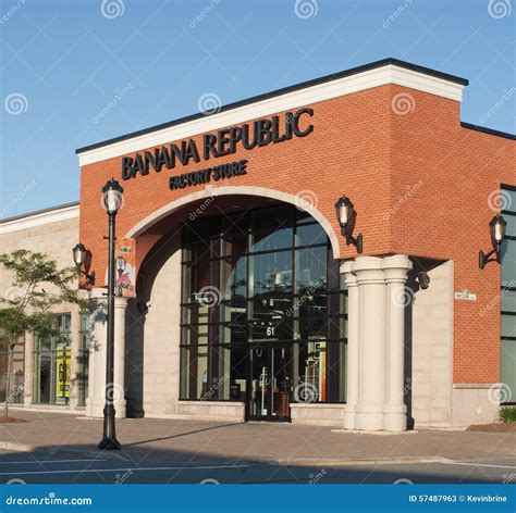 Banana Republic Factory Store Editorial Stock Photo - Image of retail, commerce: 57487963