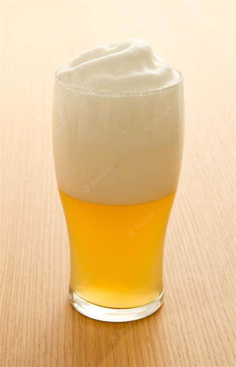 Premium Photo | Wheat beer in a glass