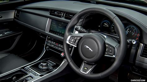 2019 Jaguar XF Sportbrake 20d AWD R-Sport (UK-Spec) | Interior