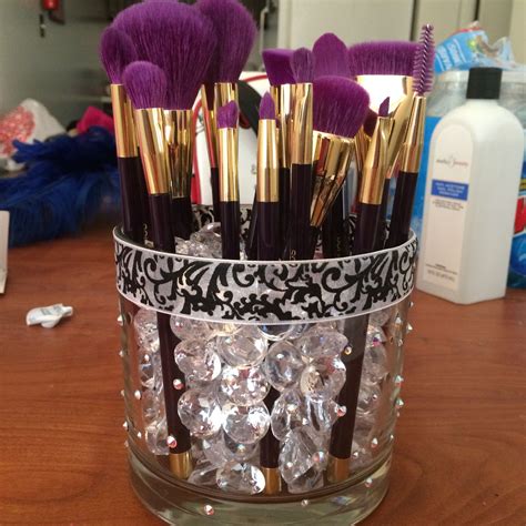 Make-up brush holder