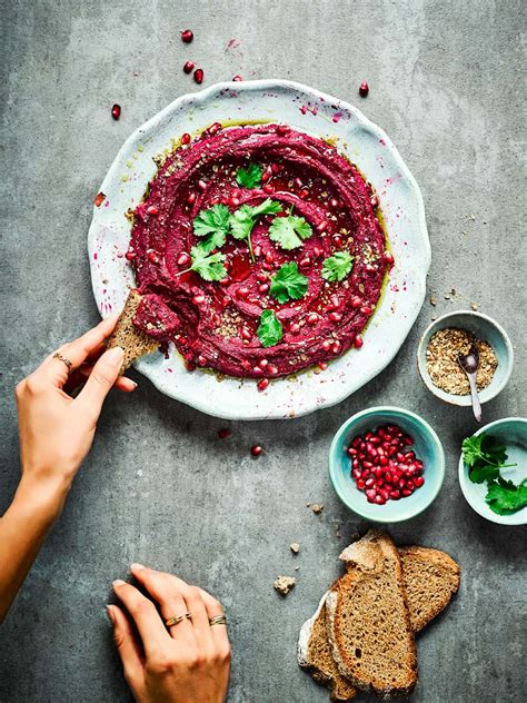 Roasted Beetroot Hummus | Healthy Vegan Spread