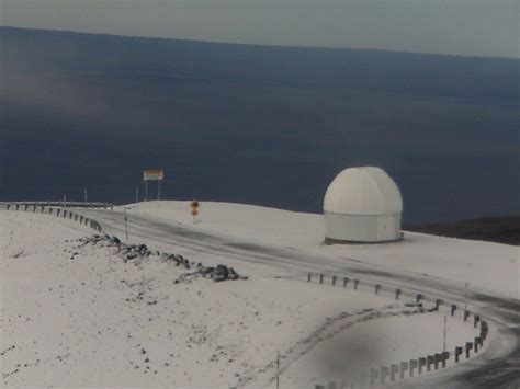 Hawaii snow, Mauna Kea Access Road closed