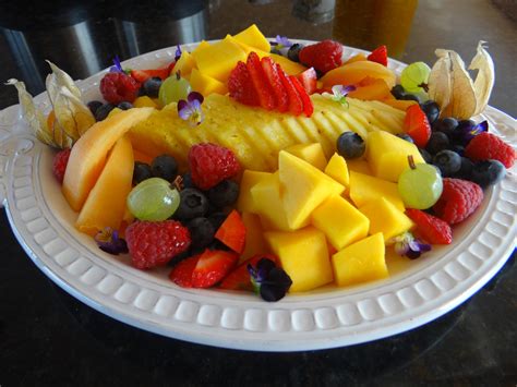 [Pro/chef]Fresh Cut Fruit Platter : r/food