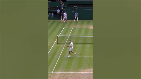 Roger Federer Applauds Incredible Steve Johnson Forehand 👏 - VCP Tennis