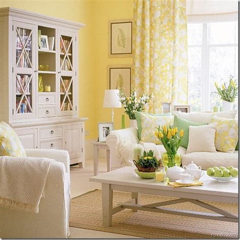 Frugal with a Flourish: Using Spring Colors: Yellow