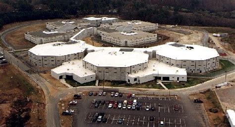 After jail deaths, Cobb to choose new medical provider for inmates