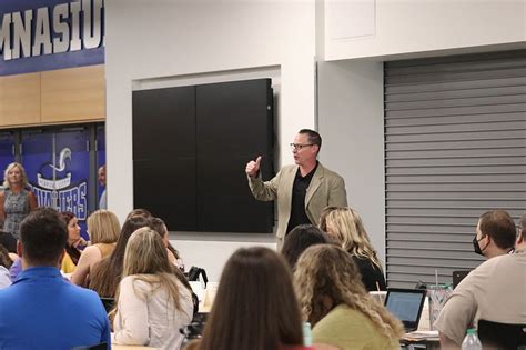 Jefferson City School District welcomes more than 100 new teachers ...