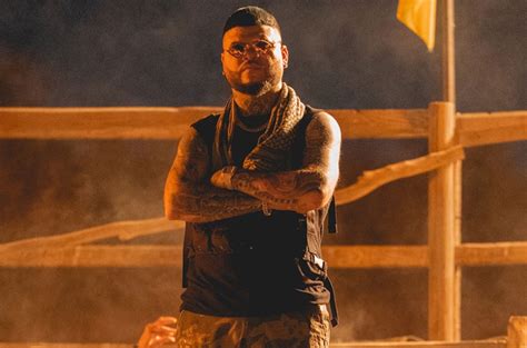 Farruko's 'Pepas' Video: Exclusive