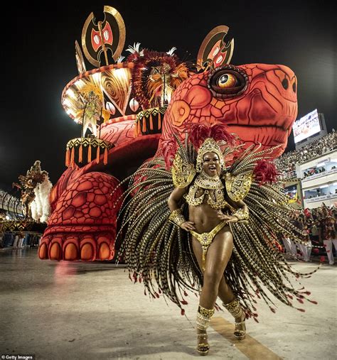 Thousands of dancers take to Rio de Janeiro's famous Sambadrome for the ...