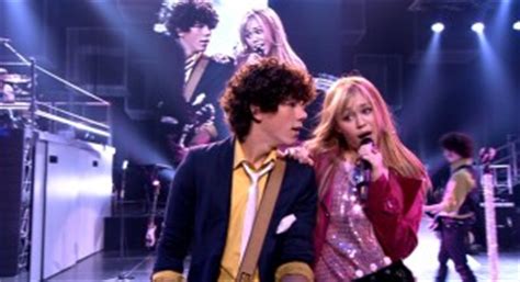 Hannah Montana & Miley Cyrus: Best of Both Worlds Concert DVD Review