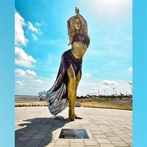 Shakira’s hometown unveils towering statue of the singer - ABC News