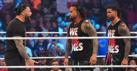 WWE SmackDown results, grades: Roman Reigns fuming as The Usos lose yet ...