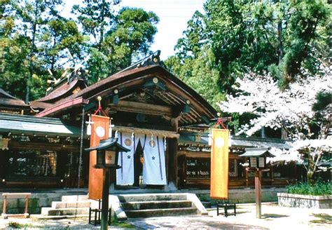 大和神社｜奈良県観光[公式サイト] あをによし なら旅ネット｜天理市｜山の辺・飛鳥・橿原・宇陀エリア｜神社・仏閣｜神社・仏閣