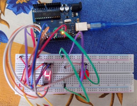 Seven Segment Display Counter with Arduino Uno - Prgmine