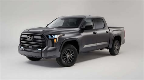 Toyota Tundra 2024, arrivano Nightshade Package e kit sospensioni