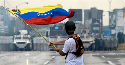 U.S. Levels Sanctions On Venezuela - CBS Miami