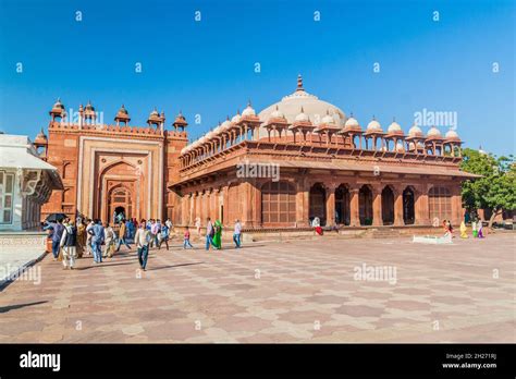 FATEHPUR SIKRI, INDIA - FEBRUARY 17, 2017: Tomb of Islam Khan in the ...