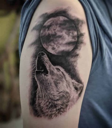 Unleash your Inner Beast: Wolf Tattoo with Stunning Background - Click Now! - Themtraicay.com