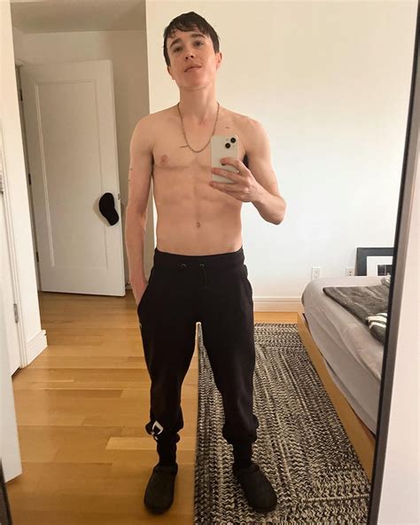 Elliot Page goes SHIRTLESS & flaunts six-pack abs in new mirror selfie as fans go wild over 'hot ...