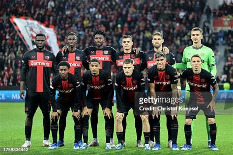 Bayer Leverkusen players pose for a team photo prior to the UEFA... News Photo - Getty Images