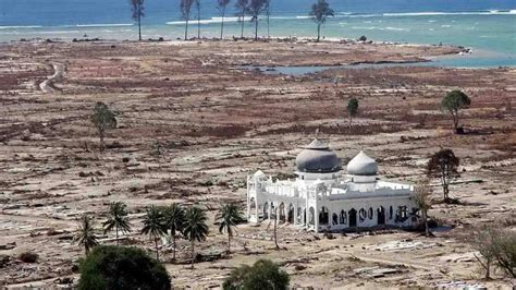 Hari Ini 18 Tahun Lalu, Tsunami Aceh Habiskan Semua Dalam Waktu 6 Menit ...