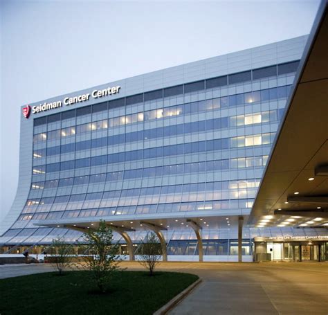 Cleveland Clinic's new Taussig Cancer Center is bathed in healing light ...