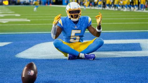 Canadians in the NFL: Chargers' Palmer ties season high, scores pair of ...