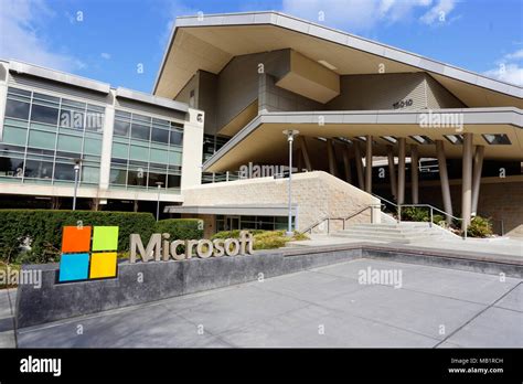 Microsoft Visitor Center in Building 92 of Microsoft main campus, 15010 ...