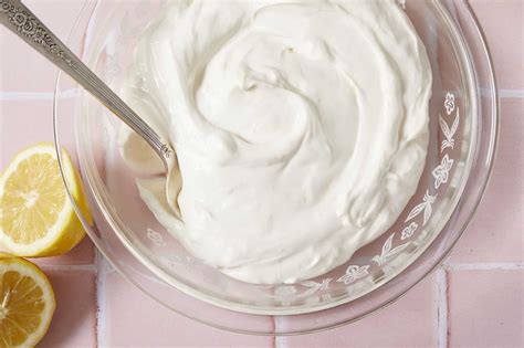 How to Make Cream Cheese (The Easiest Cream Cheese Recipe)