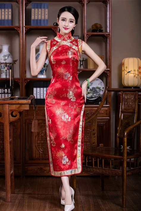 Red Traditional Chinese Clothing Women's Satin Polyester Long Cheongsam ...