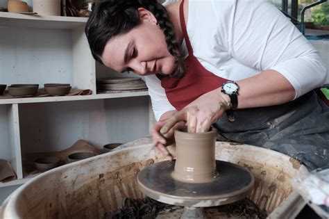 Pottery wheel classes - 5 weeks | Thea Ceramics