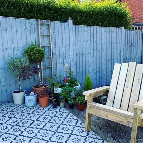 Fence Paint: 10 Best Color Ideas | The Family Handyman