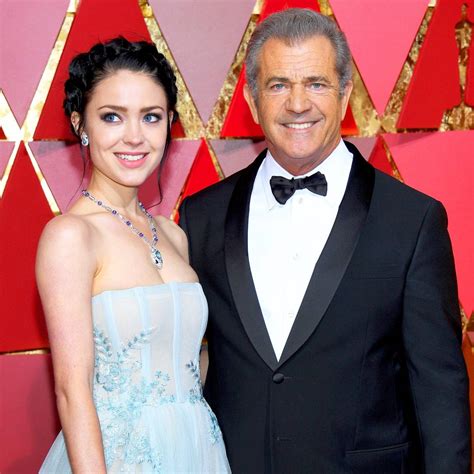 Mel Gibson’s Girlfriend, Rosalind Ross, Stuns Postbaby at Oscars 2017 ...