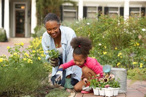 Horticulture Therapy Benefits - Lewis Ginter Botanical Garden