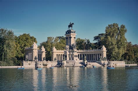 Retiro Park - Grüne Oase in Madrid und UNESCO Welterbe