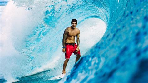 WSL World Surfing Champion Gabriel Medina Signs 5 Year Deal with Rip Curl - Rip Curl Europe