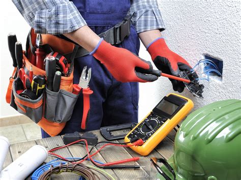 Can You Take Electrician Classes Online? » CNBC Posts