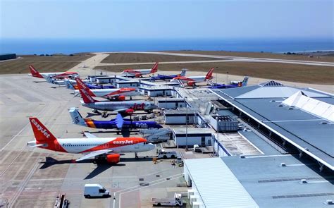 Air passenger numbers continue to rise in Jersey - Channel Eye