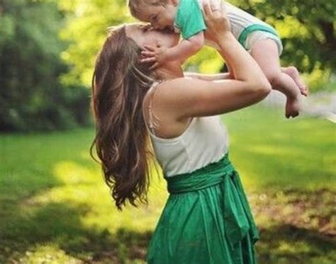 Beautiful Mother Short Quotes Wallpaper | Mother's Happiness