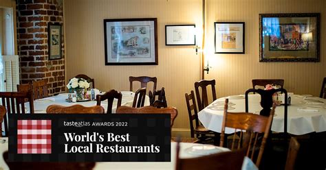 Mrs. Wilkes Dining Room | TasteAtlas | Recommended authentic restaurants